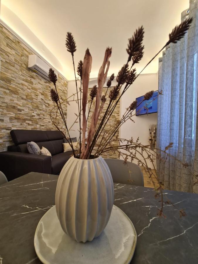 לה ספציה Soni Apartment מראה חיצוני תמונה