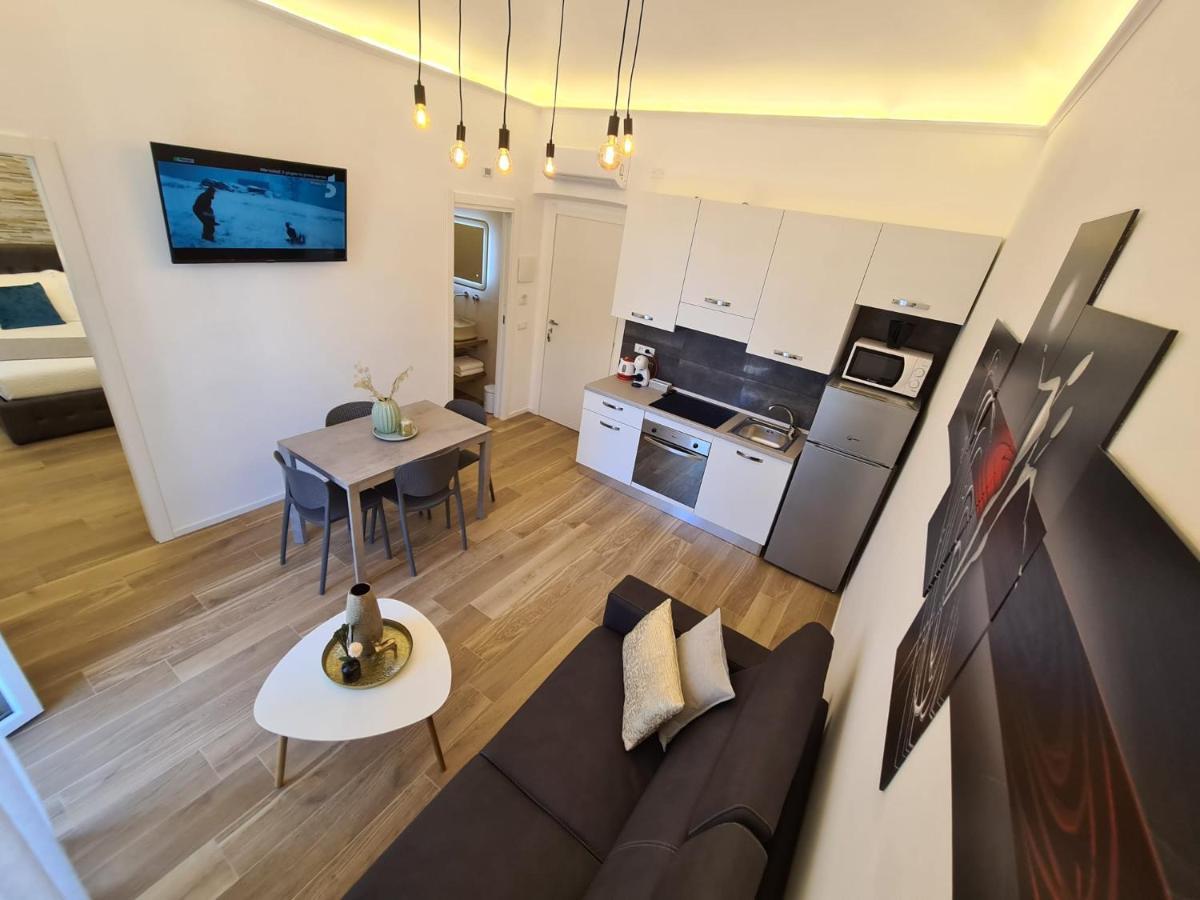 לה ספציה Soni Apartment מראה חיצוני תמונה
